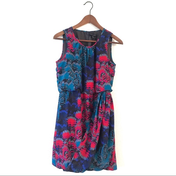 Banana Republic Dresses & Skirts - Banana Republic Floral Dress